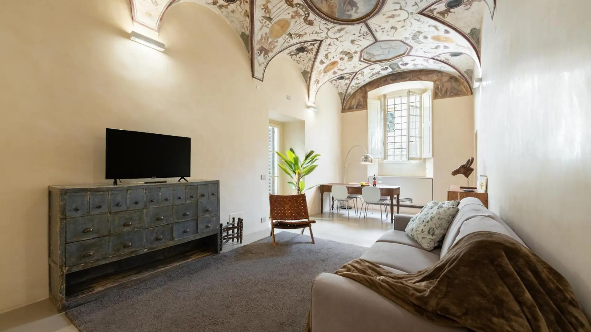 Keys Of Italy - Benci 20 Fresco - Frescoes One Bedroom Santa Croce Florence